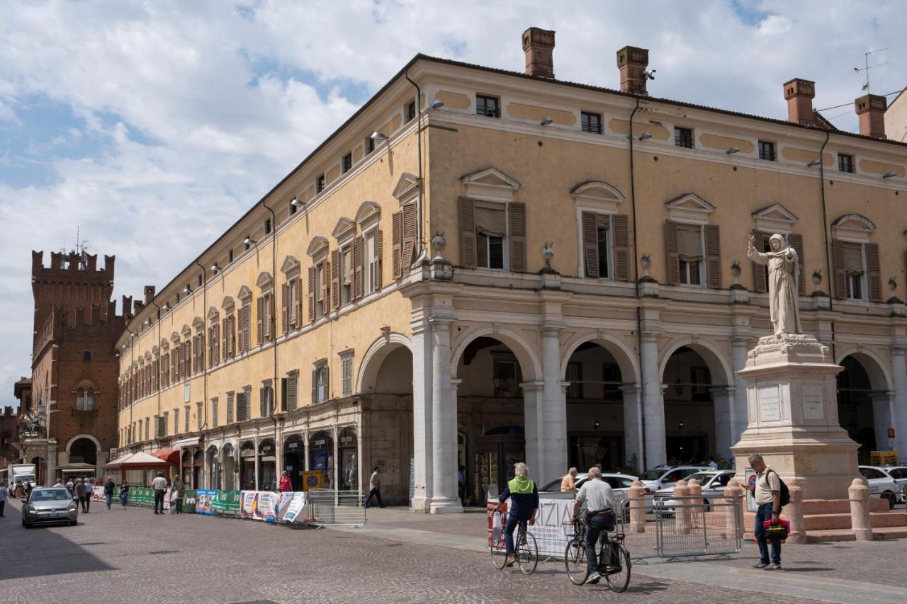Le Stanze Del Savonarola Hotel Ferrara Exterior photo
